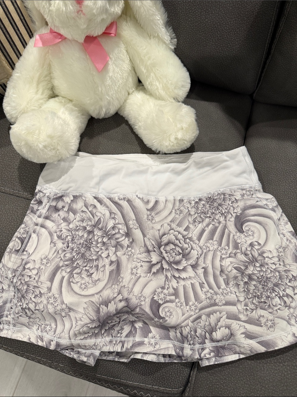 lululemon athletica Floral Mini Skort in Light Gray and White